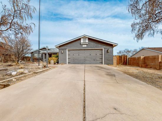 4461 9th Ave NE, Rio Rancho, NM 87124