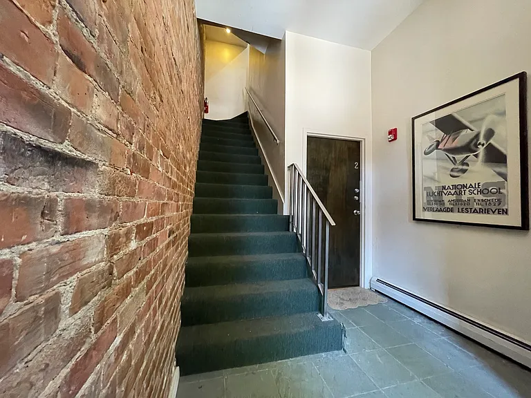 35-36 E Concord St #4 — Photo 17