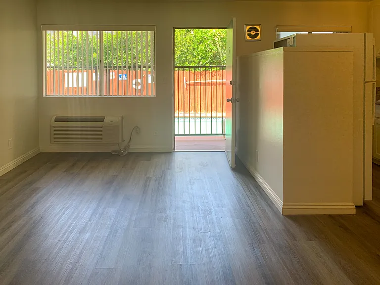6515 Elgin St #3 — Photo 18