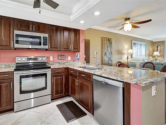 5th image of 897 Collier CT #4-503
