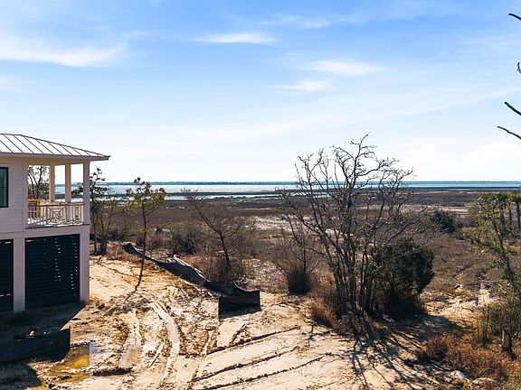 4th image of 1637 Boston Grill Rd