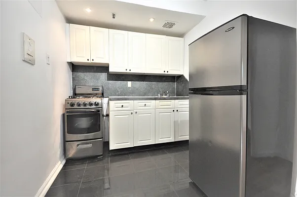 Rented by Corcoran | media 7