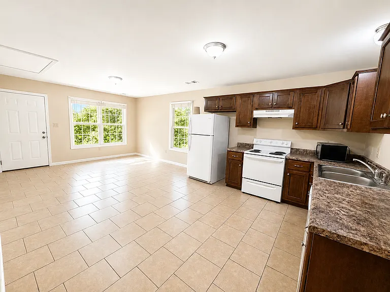 616 Creath Ave — Photo 10