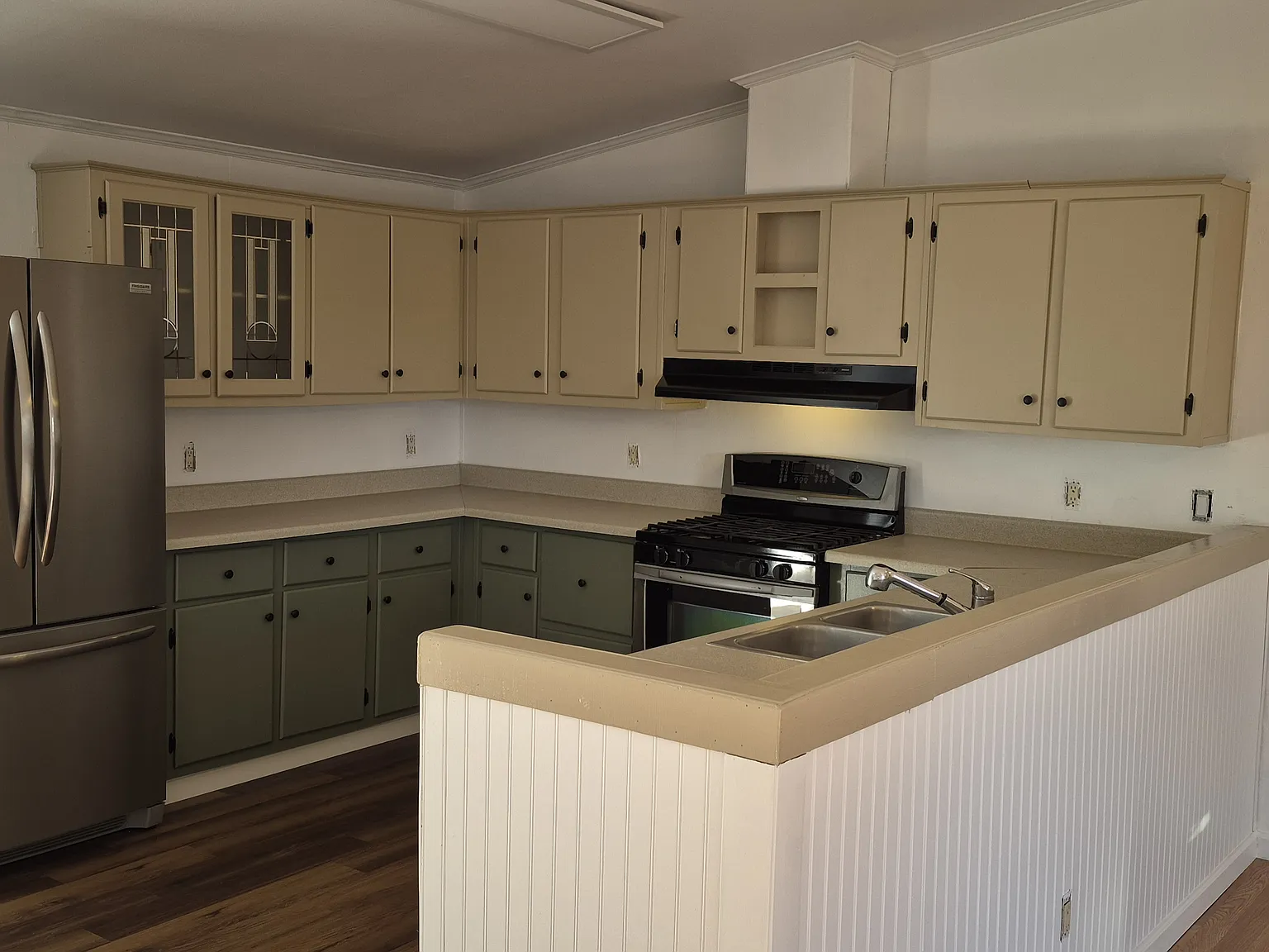 3 bed, 1300 sqft, $1,700 — Photo 4