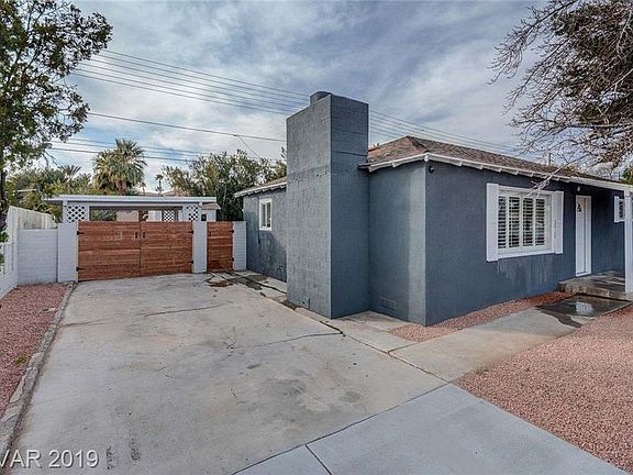 3rd image of 1206 Melville Dr