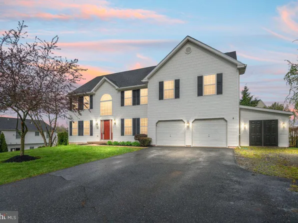 269 Bartman Ave, Gilbertsville, PA 19525