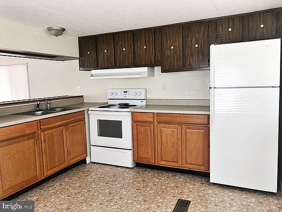 4th image of 15991 Peaceful Acres Ln
