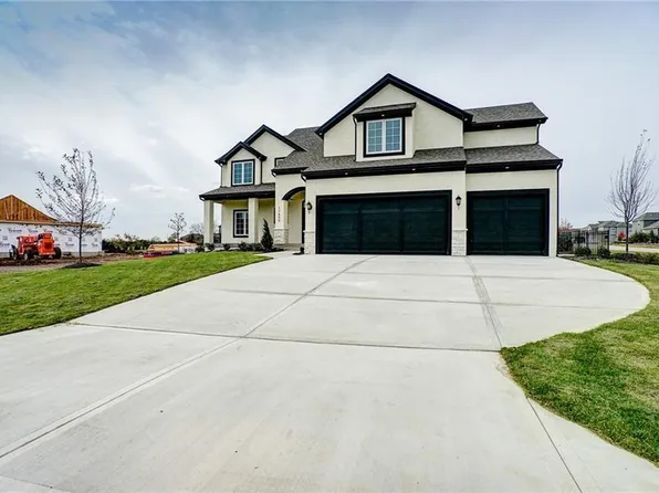 8301 NW 90th St, Kansas City, MO 64153