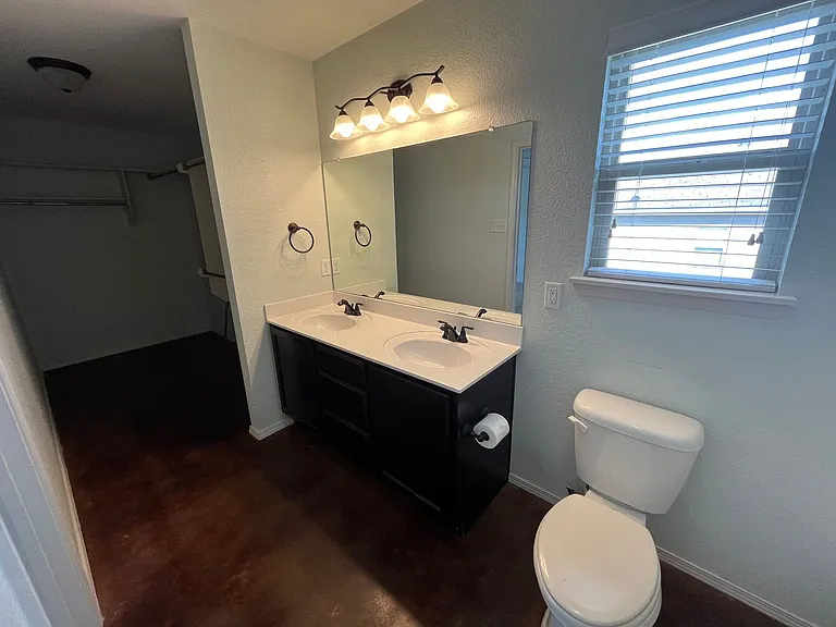 3210 Miracle Heights Cv — Photo 17
