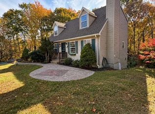 172 Walnut St, Douglas, MA 01516