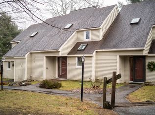 22 Linwood Rd, Freeport, ME 04032