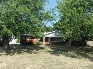 4725 Ringwood Rd, Ringwood, IL 60072