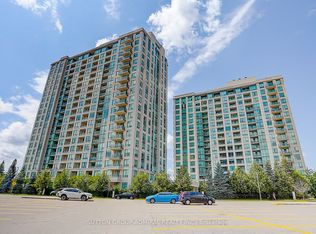 100 Promenade Cir #806, Vaughan, ON L4J7W7
