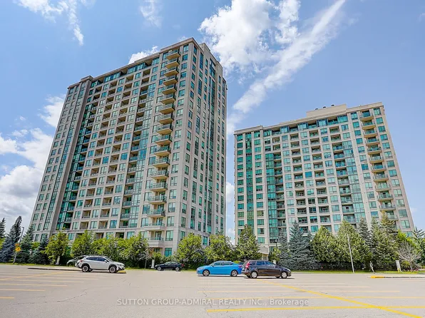 100 Promenade Cir #806, Vaughan, ON L4J 7W7