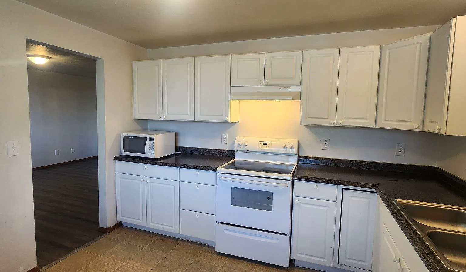 North Atlantic Street Apartments! — Photo 4