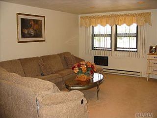 4th image of 725 Wantagh Ave Unit 11