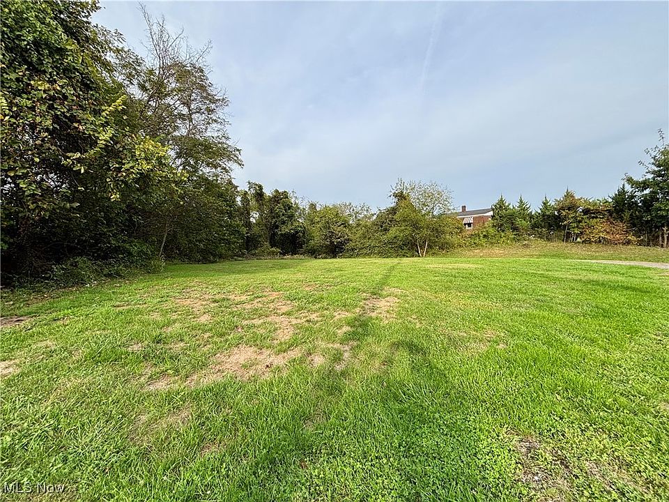 2nd image of Locust Ln