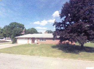 197 37th St SW, Barberton, OH 44203