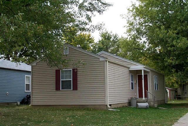1st image of 638 S Dayton Ave