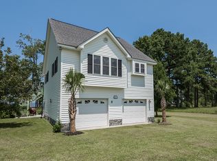 621 Becton Rd, Havelock, NC 28532