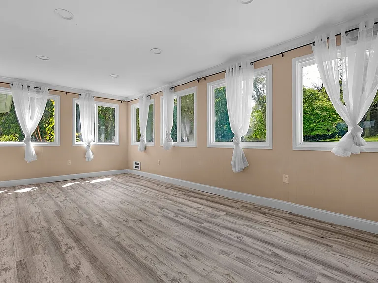 2431 Clydesdale Rd — Photo 13