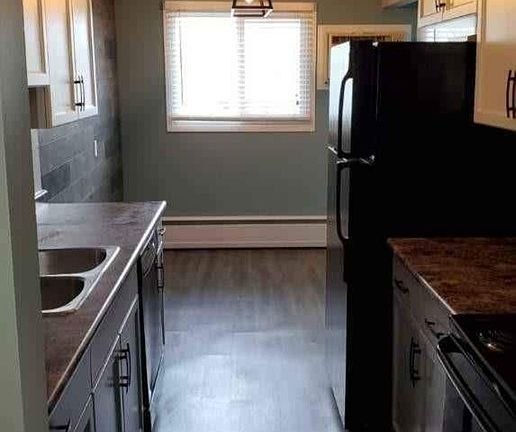 3rd image of 1811 8th Ave N #10