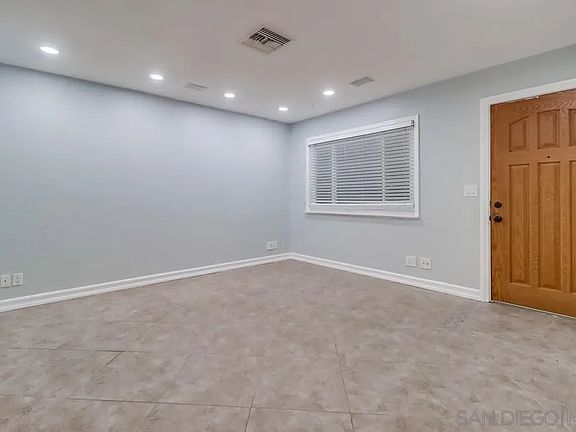 5th image of 571 Billow Dr