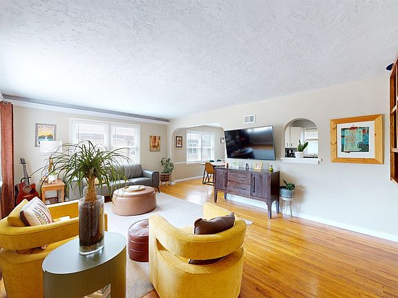 2nd image of 443 21st St NW