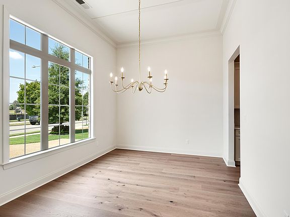 5th image of 3406 Village Cross Ln