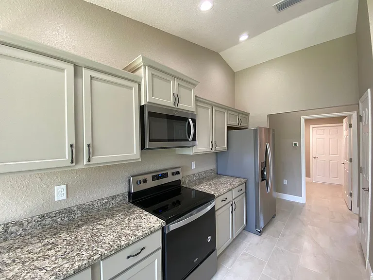 10121 SE 67th Ter — Photo 11