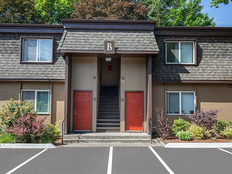 Fairwood Apartments — Photo 21