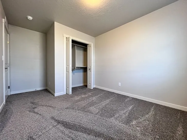 3121 N Lochness Ave — Photo 28