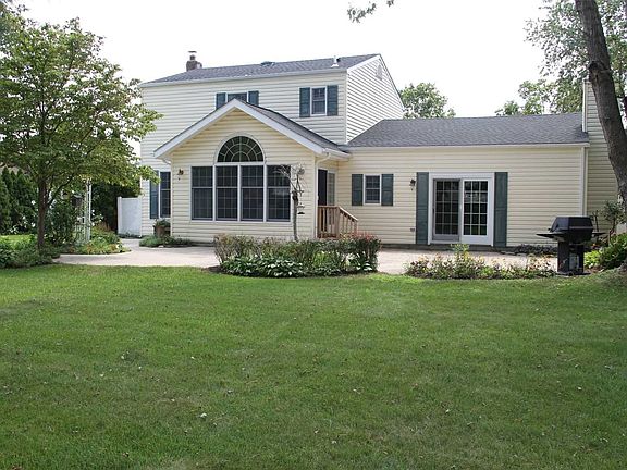 4th image of 9 Gale Ln
