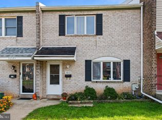 5219 N Leeward Rd, Bensalem, PA 19020