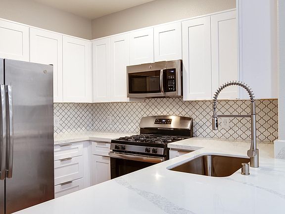 3rd image of 5552 W 6th St