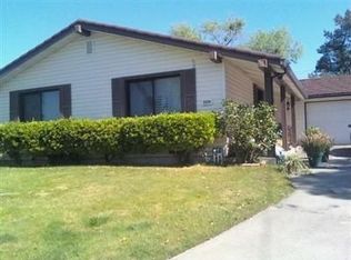5824 Pioneer Way, Sacramento, CA 95841
