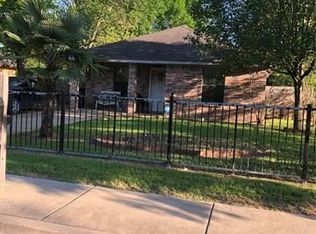 494 Park St, Cleburne, TX 76031