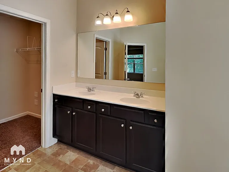 5057 Rapahoe Trl — Photo 10