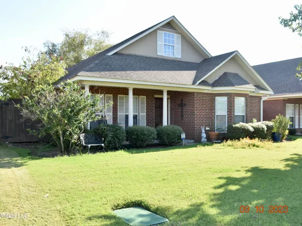 811 John Pittman Dr, Greenwood, MS 38930