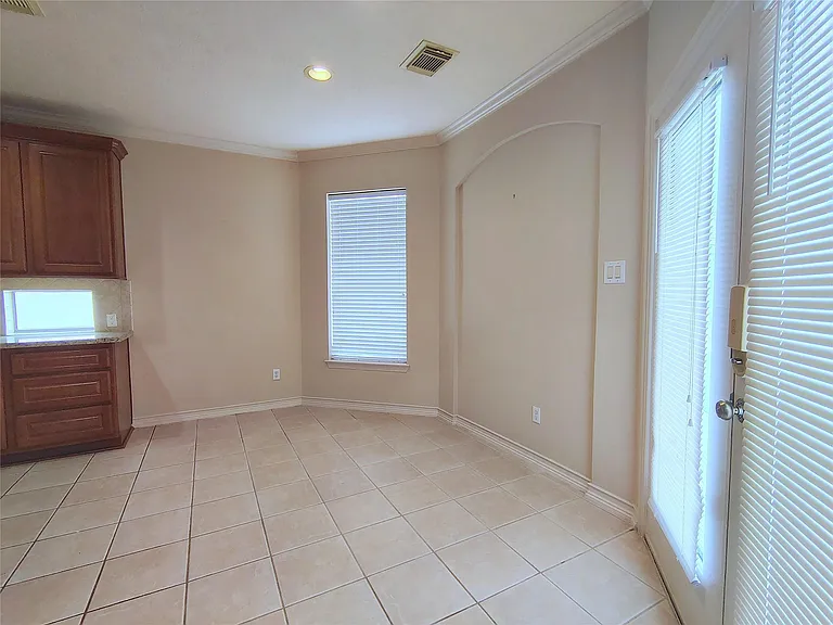 5606 Grandwood Ln — Photo 18