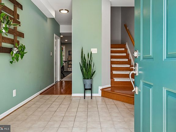 3rd image of 13368 Colchester Ferry Pl