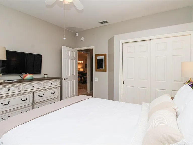 8217 Parkstone Pl #102 — Photo 30