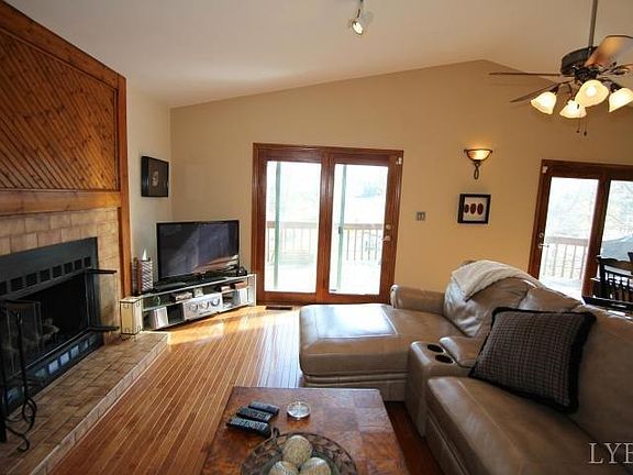 4th image of 262 Pine Knob Cir