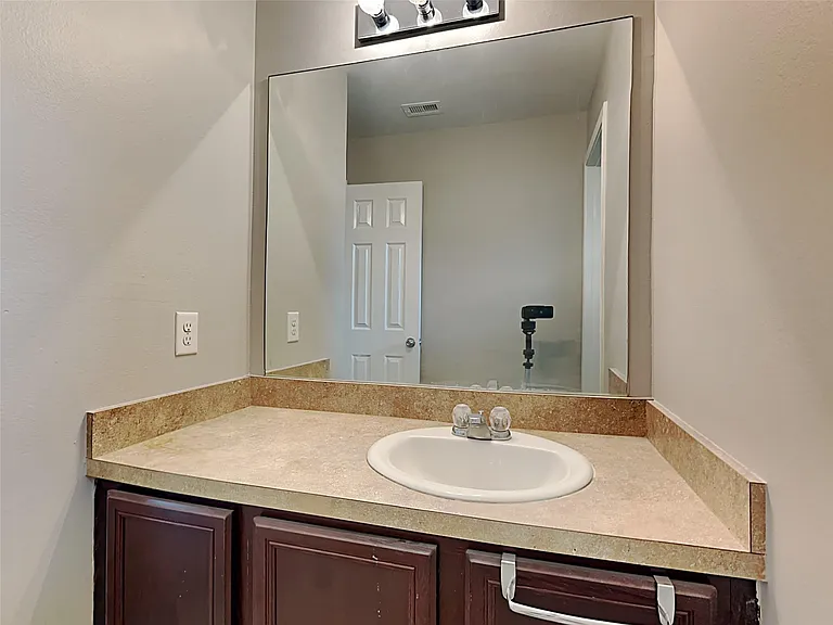 16326 Royal Fort Ln — Photo 16