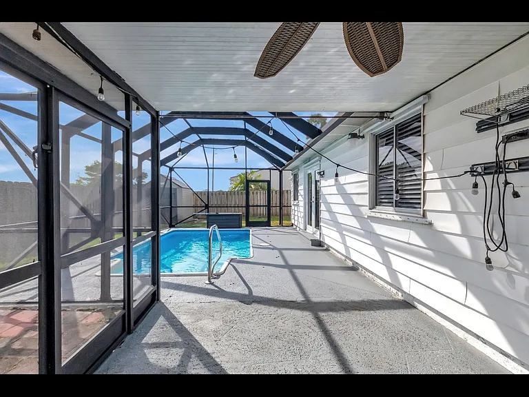 5598 Pebble Brook Ln — Photo 17