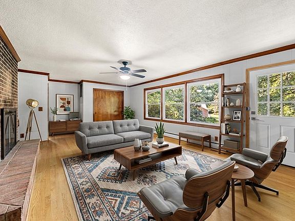 5th image of 2034 Woodland Ave
