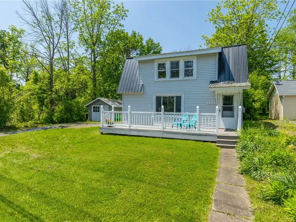 2352 Lower Lake Rd, Seneca Falls, NY 13148