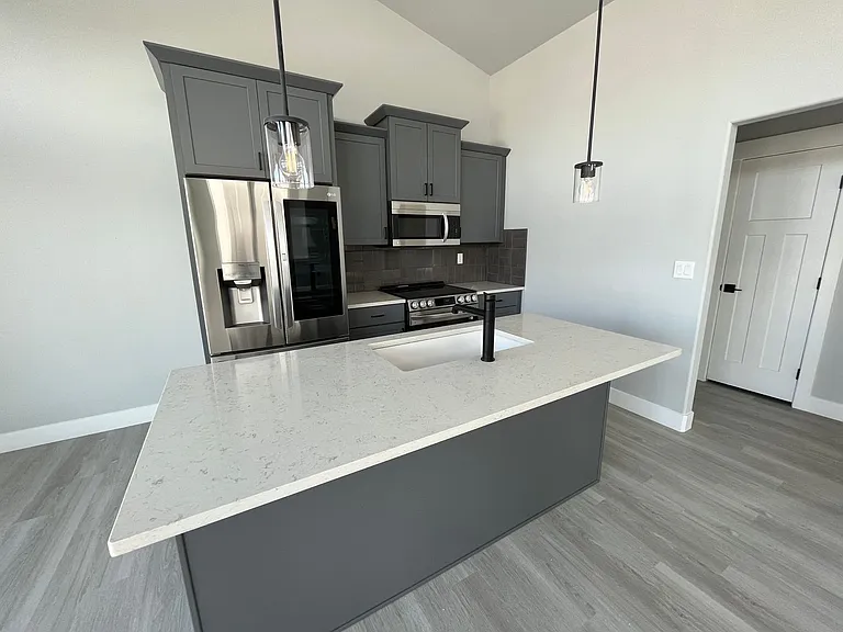 236 Miller Ln — Photo 3