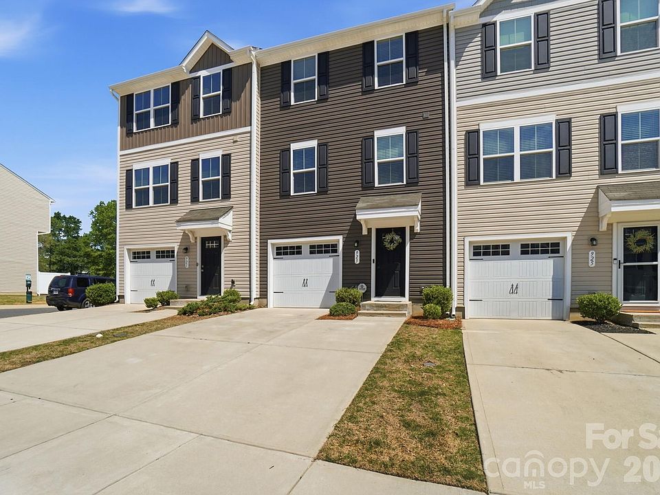 1st image of 923 Taybyn Rd