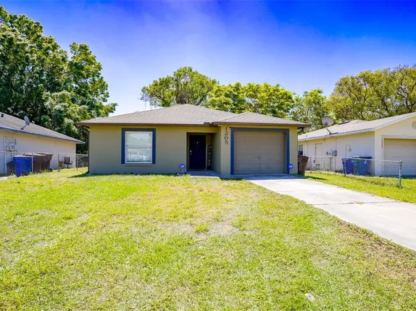 1205 NE 6th St, Mulberry, FL 33860